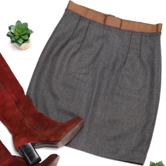 LOFT Dresses & Skirts - Ann Taylor LOFT Grey Wool Blend Pencil Skirt Women’s 12P